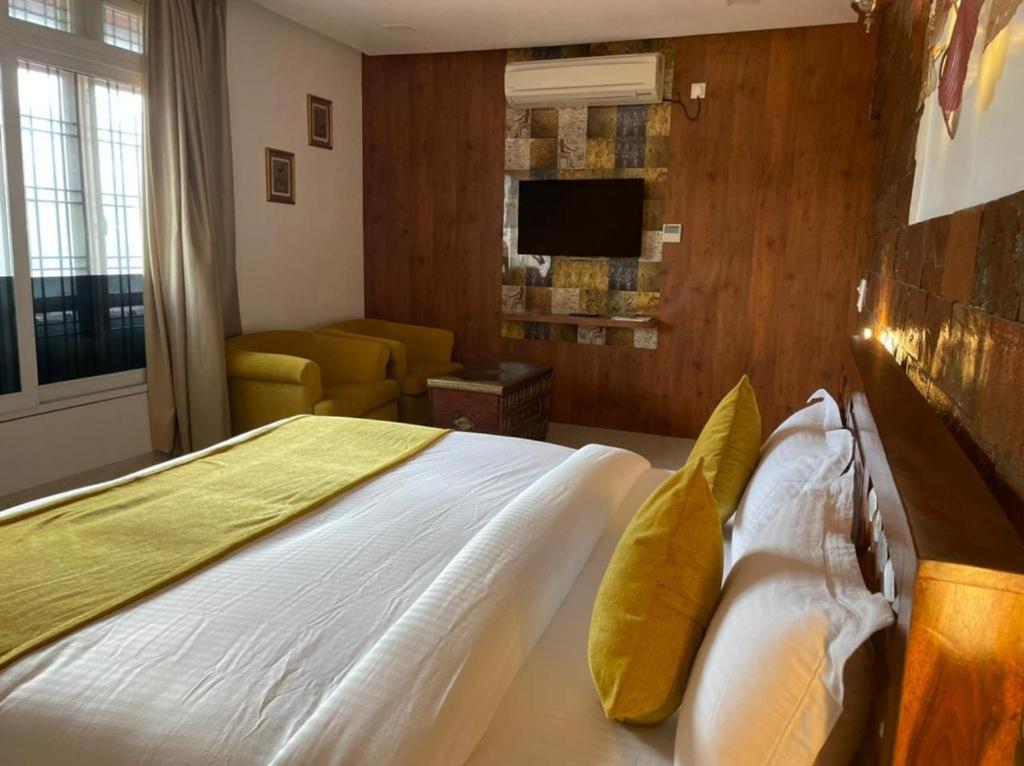 Yashmay Villa Club & Resort Gonda ห้อง รูปภาพ