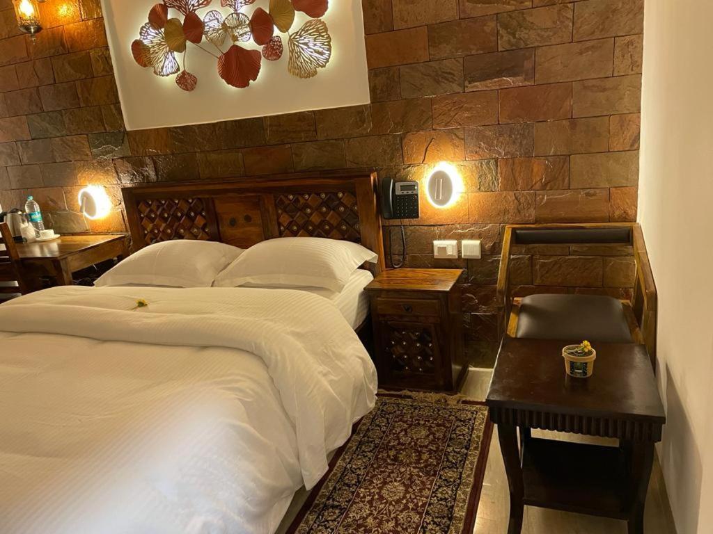 Yashmay Villa Club & Resort Gonda ภายนอก รูปภาพ